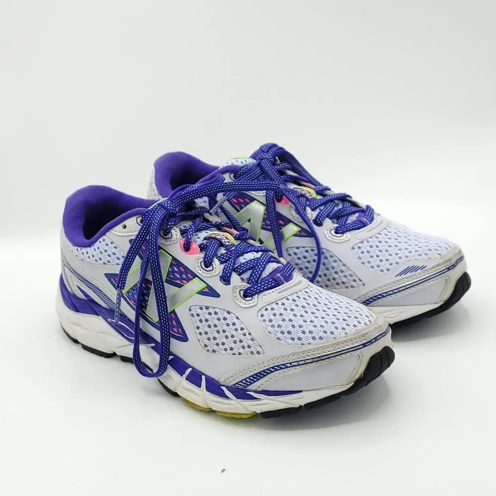 New Balance 840v3 Running  Blue Low Top Cross Training women's size 6.5